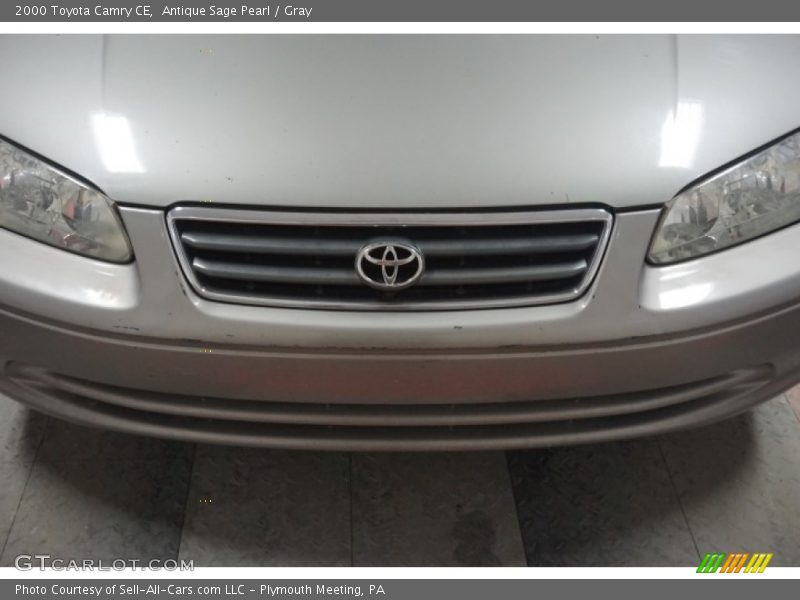 Antique Sage Pearl / Gray 2000 Toyota Camry CE
