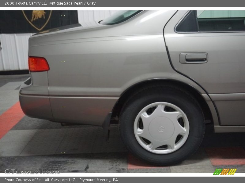 Antique Sage Pearl / Gray 2000 Toyota Camry CE