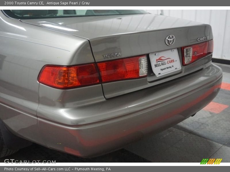 Antique Sage Pearl / Gray 2000 Toyota Camry CE
