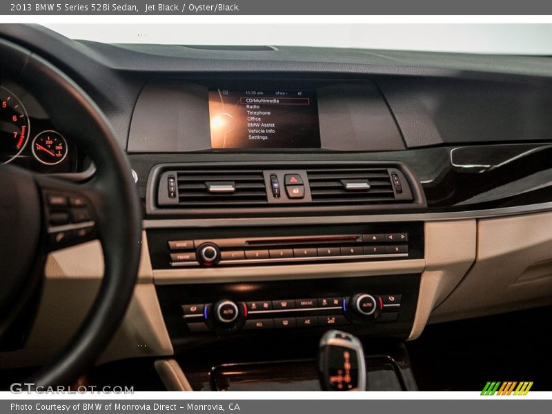 Jet Black / Oyster/Black 2013 BMW 5 Series 528i Sedan