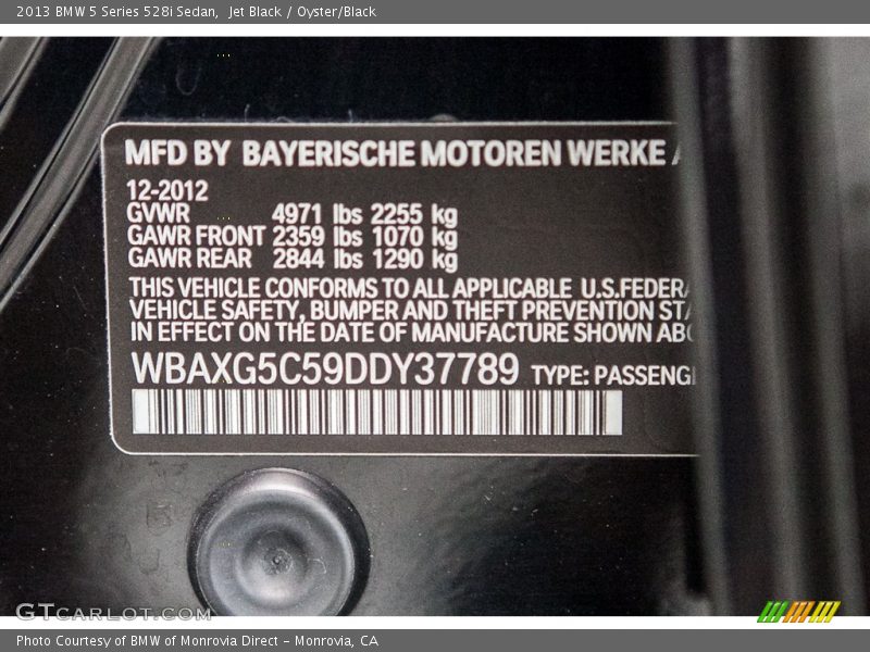 Jet Black / Oyster/Black 2013 BMW 5 Series 528i Sedan
