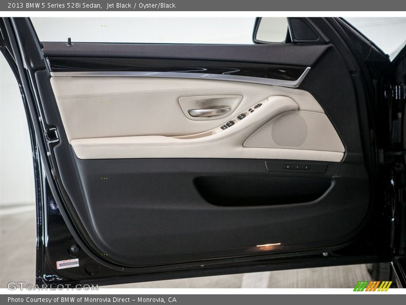 Jet Black / Oyster/Black 2013 BMW 5 Series 528i Sedan