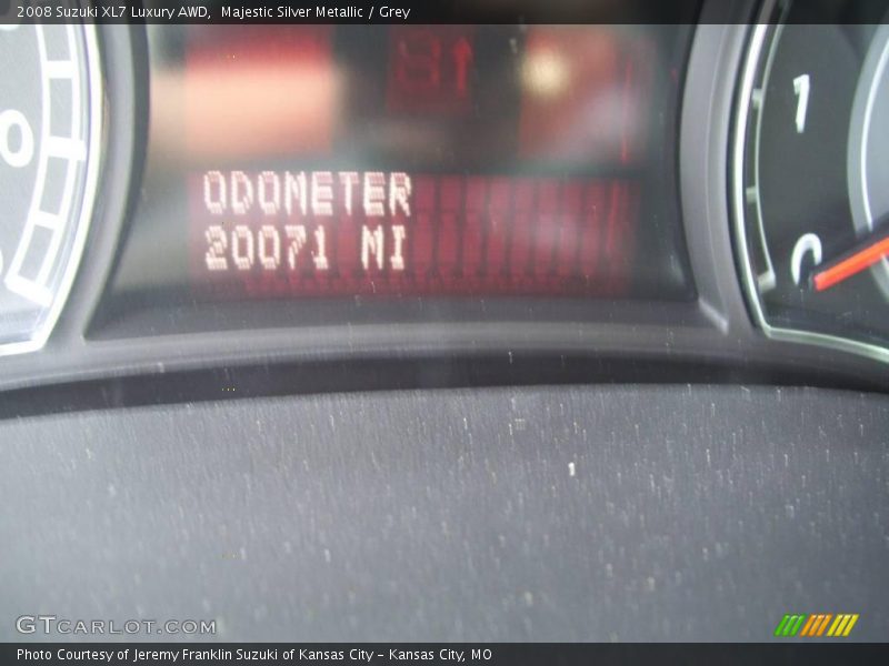 Majestic Silver Metallic / Grey 2008 Suzuki XL7 Luxury AWD