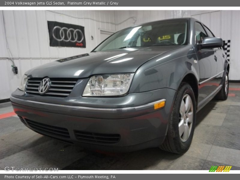 Platinum Grey Metallic / Grey 2004 Volkswagen Jetta GLS Sedan