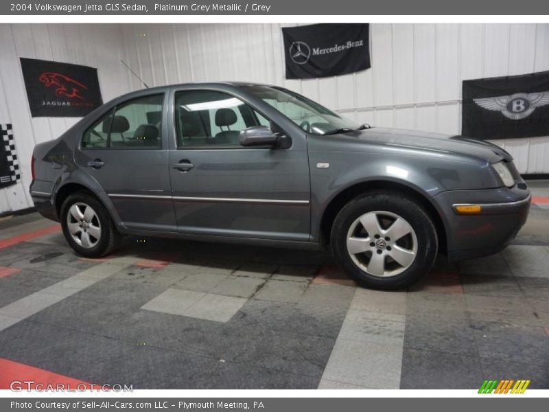 Platinum Grey Metallic / Grey 2004 Volkswagen Jetta GLS Sedan