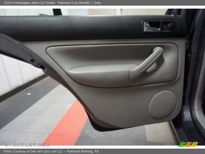 Platinum Grey Metallic / Grey 2004 Volkswagen Jetta GLS Sedan