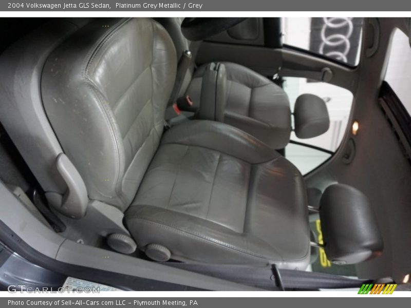 Platinum Grey Metallic / Grey 2004 Volkswagen Jetta GLS Sedan