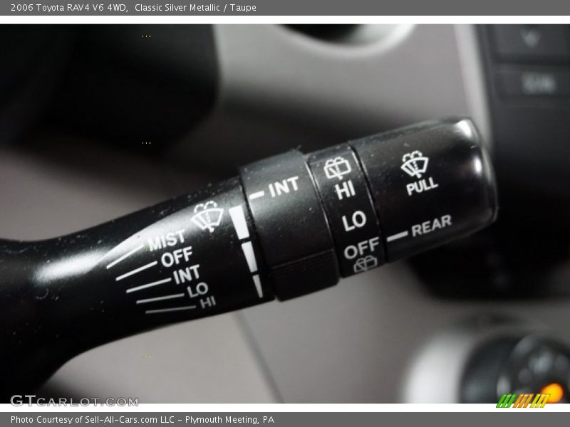 Classic Silver Metallic / Taupe 2006 Toyota RAV4 V6 4WD