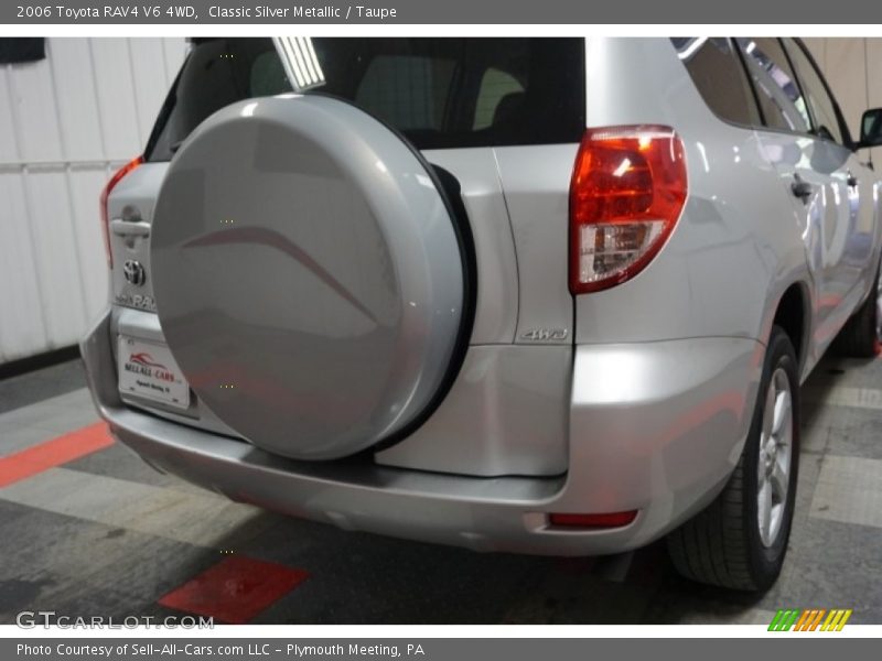 Classic Silver Metallic / Taupe 2006 Toyota RAV4 V6 4WD