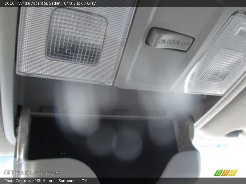 Ultra Black / Gray 2016 Hyundai Accent SE Sedan