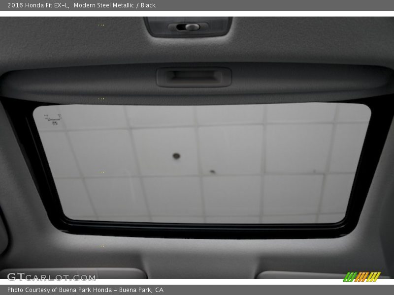 Modern Steel Metallic / Black 2016 Honda Fit EX-L