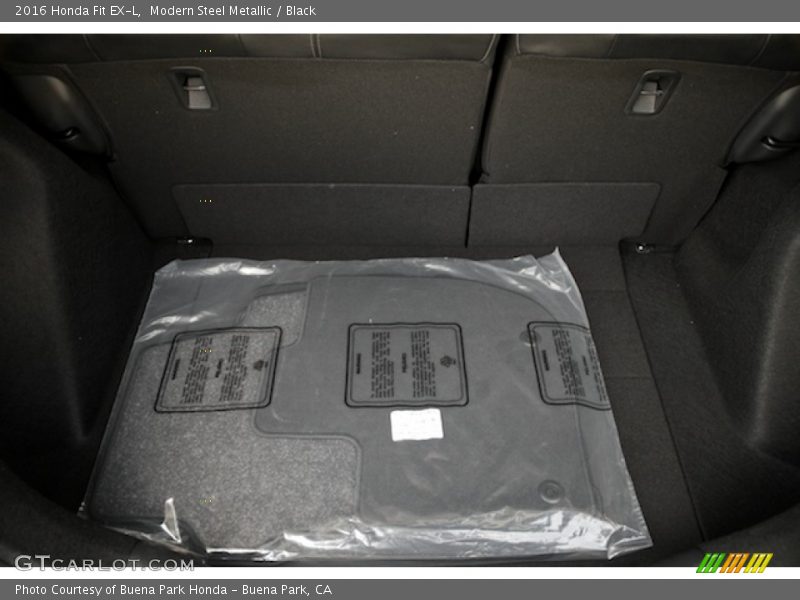 Modern Steel Metallic / Black 2016 Honda Fit EX-L