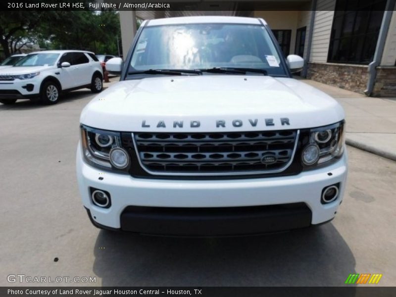 Fuji White / Almond/Arabica 2016 Land Rover LR4 HSE