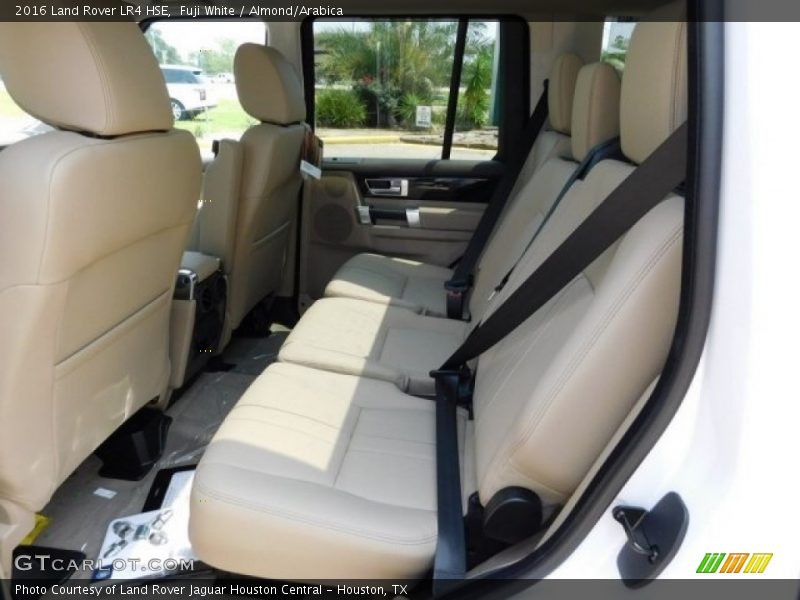 Fuji White / Almond/Arabica 2016 Land Rover LR4 HSE