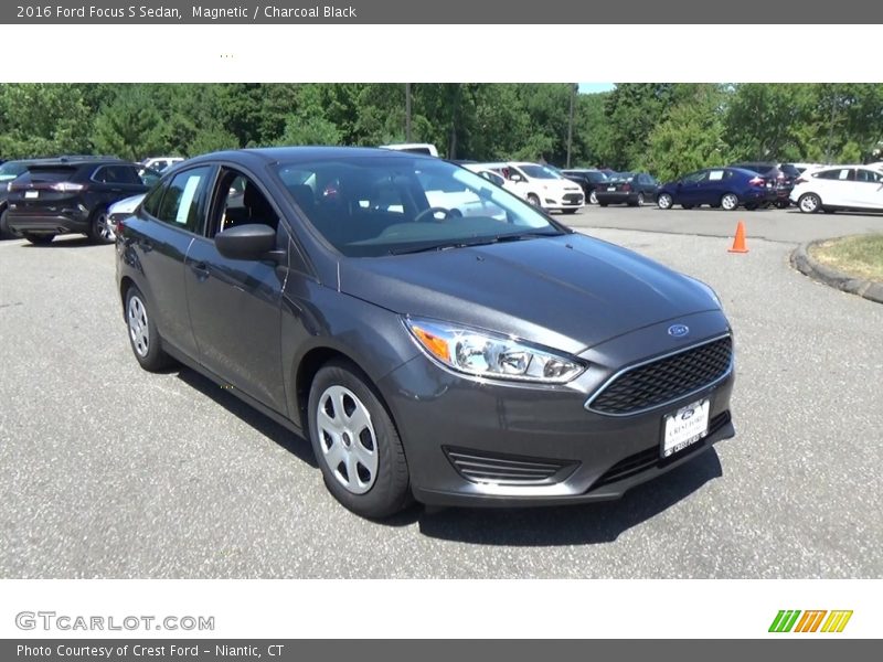 Magnetic / Charcoal Black 2016 Ford Focus S Sedan