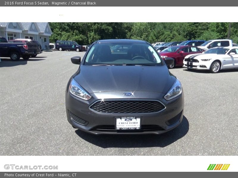 Magnetic / Charcoal Black 2016 Ford Focus S Sedan