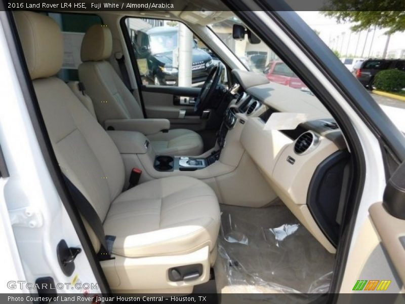 Fuji White / Almond/Arabica 2016 Land Rover LR4 HSE