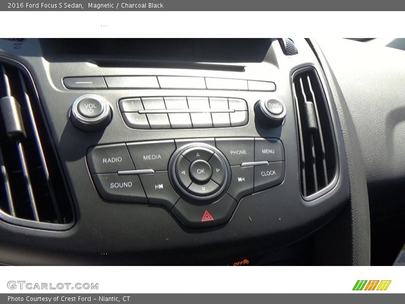 Magnetic / Charcoal Black 2016 Ford Focus S Sedan