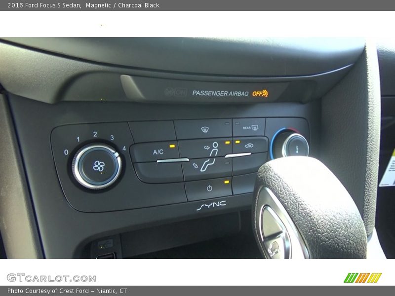 Magnetic / Charcoal Black 2016 Ford Focus S Sedan