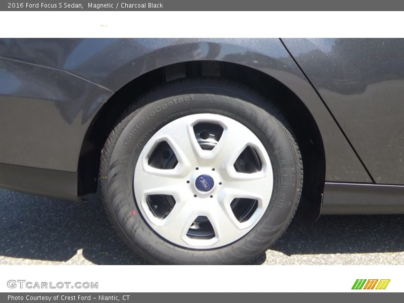 Magnetic / Charcoal Black 2016 Ford Focus S Sedan