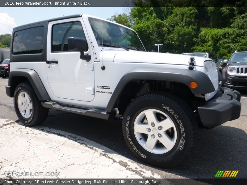 Bright White / Black 2016 Jeep Wrangler Sport