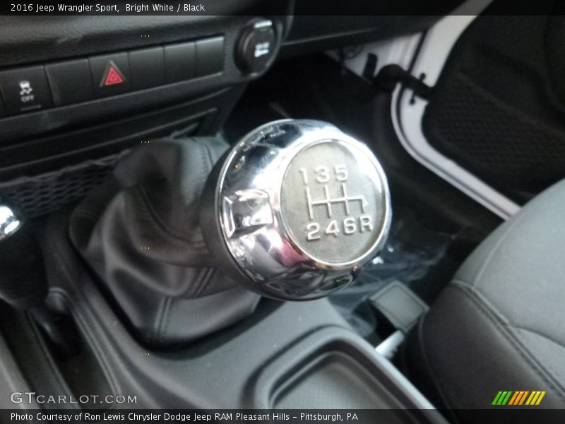Bright White / Black 2016 Jeep Wrangler Sport
