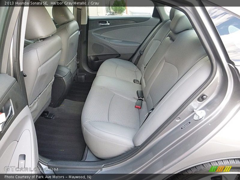 Harbor Gray Metallic / Gray 2013 Hyundai Sonata SE