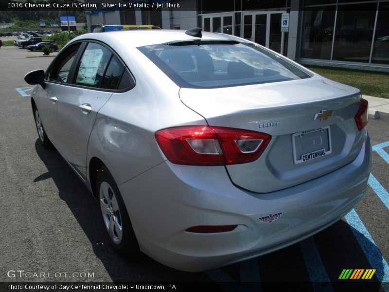 Silver Ice Metallic / Jet Black 2016 Chevrolet Cruze LS Sedan