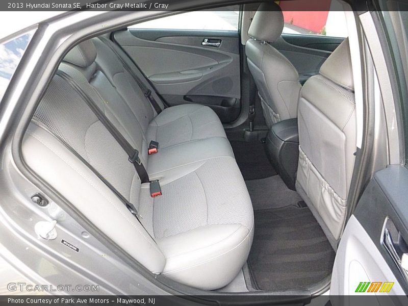 Harbor Gray Metallic / Gray 2013 Hyundai Sonata SE