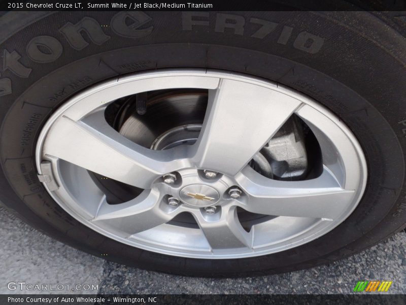 Summit White / Jet Black/Medium Titanium 2015 Chevrolet Cruze LT
