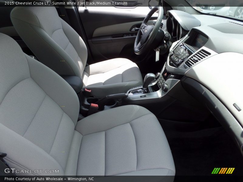 Summit White / Jet Black/Medium Titanium 2015 Chevrolet Cruze LT
