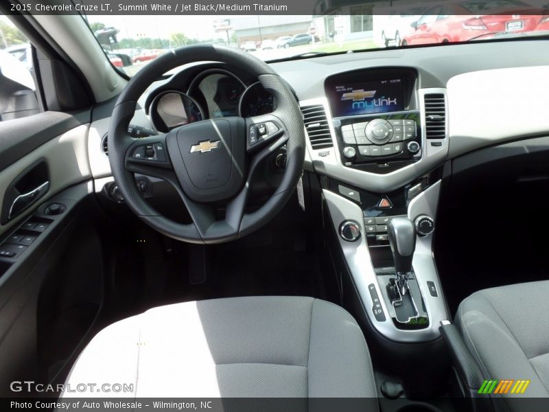Summit White / Jet Black/Medium Titanium 2015 Chevrolet Cruze LT