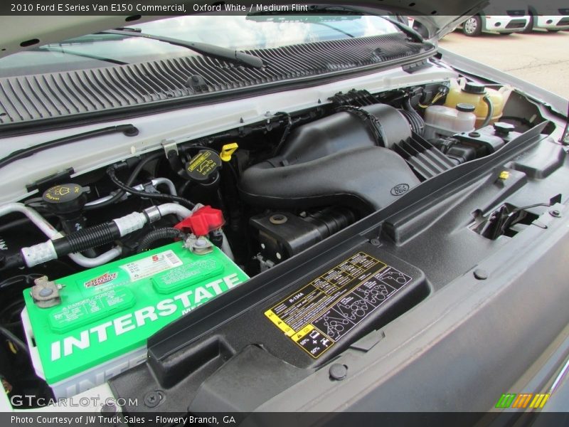 Oxford White / Medium Flint 2010 Ford E Series Van E150 Commercial