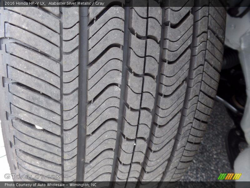 Alabaster Silver Metallic / Gray 2016 Honda HR-V LX
