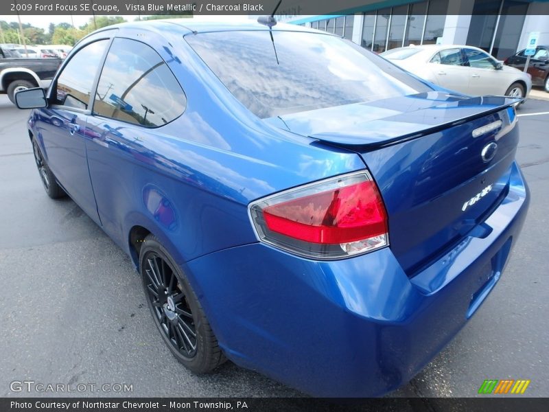 Vista Blue Metallic / Charcoal Black 2009 Ford Focus SE Coupe