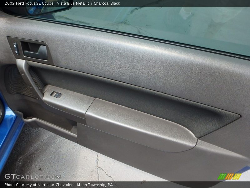 Vista Blue Metallic / Charcoal Black 2009 Ford Focus SE Coupe