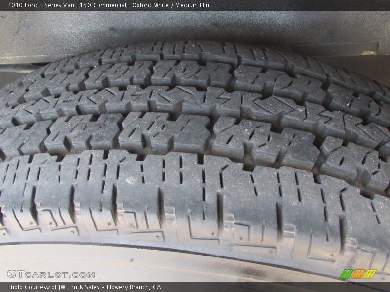 Oxford White / Medium Flint 2010 Ford E Series Van E150 Commercial