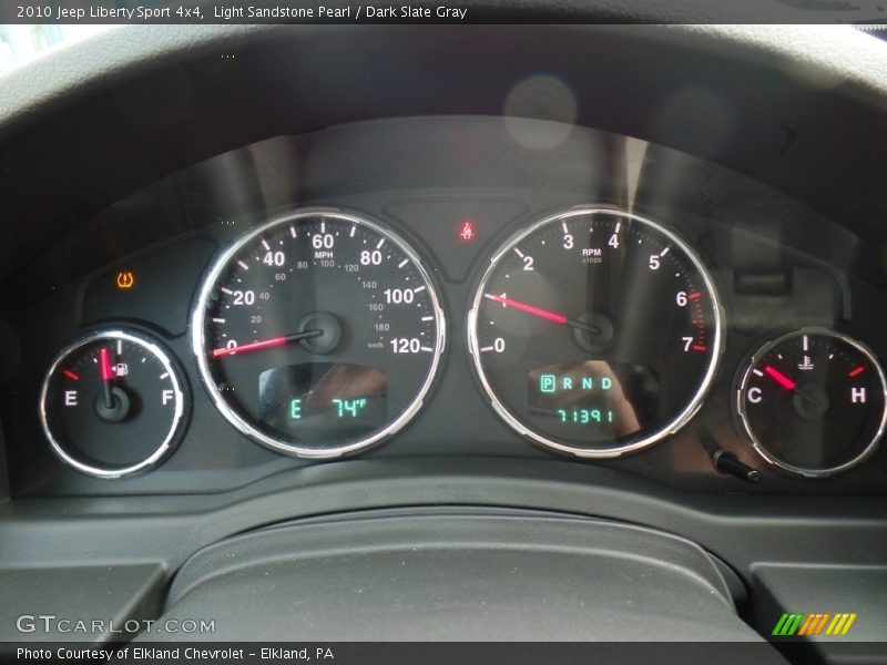 Light Sandstone Pearl / Dark Slate Gray 2010 Jeep Liberty Sport 4x4