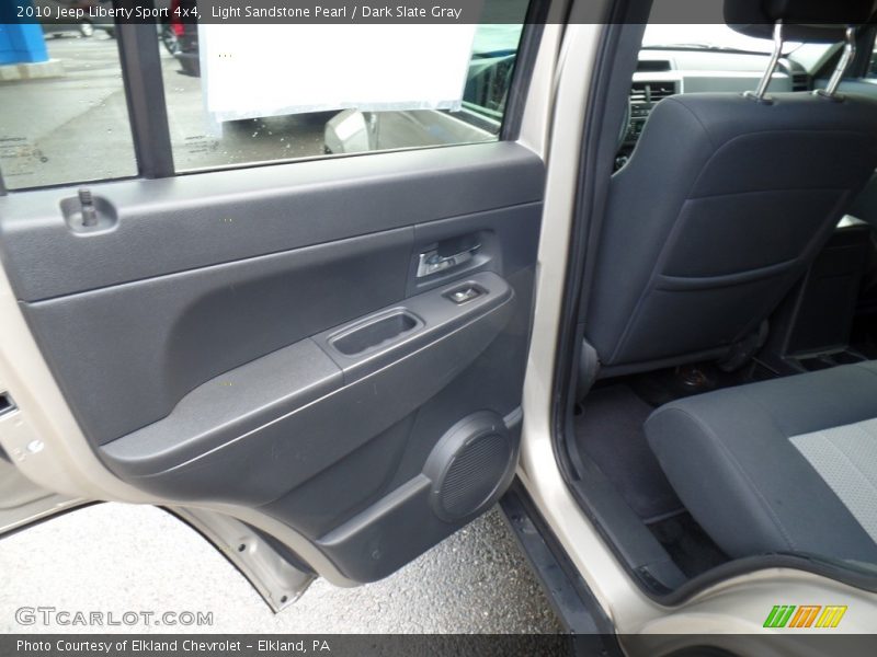 Light Sandstone Pearl / Dark Slate Gray 2010 Jeep Liberty Sport 4x4