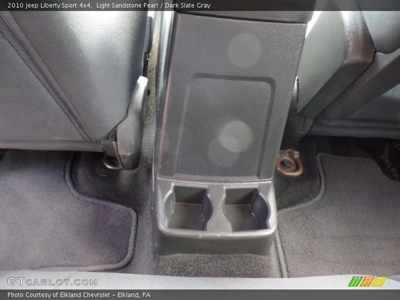 Light Sandstone Pearl / Dark Slate Gray 2010 Jeep Liberty Sport 4x4