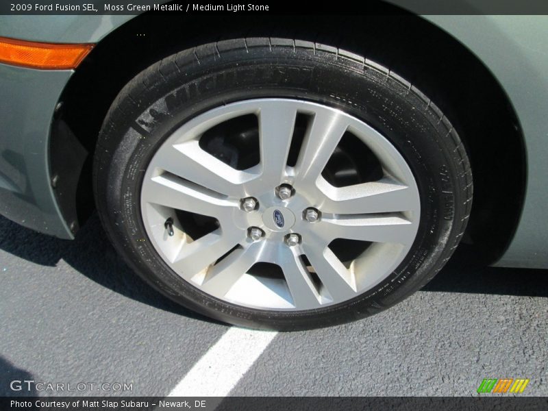 Moss Green Metallic / Medium Light Stone 2009 Ford Fusion SEL