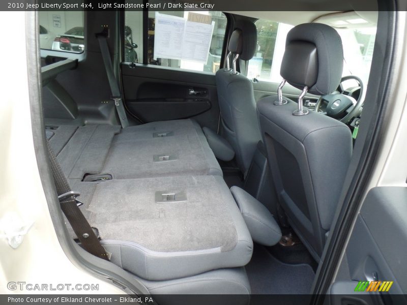 Light Sandstone Pearl / Dark Slate Gray 2010 Jeep Liberty Sport 4x4