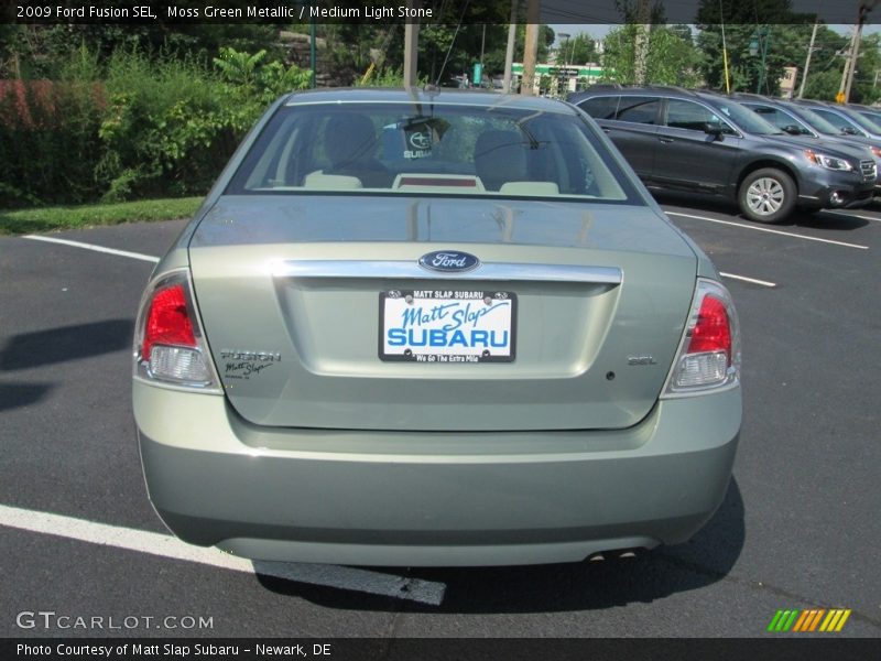 Moss Green Metallic / Medium Light Stone 2009 Ford Fusion SEL