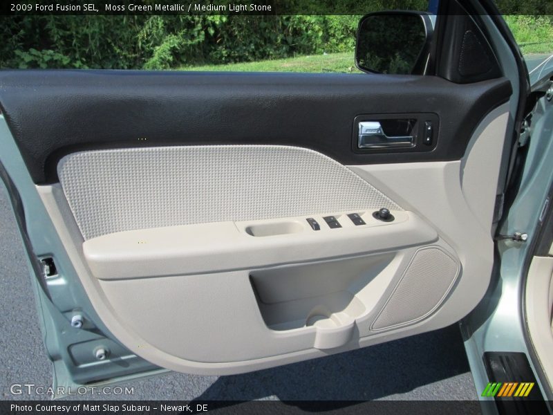 Moss Green Metallic / Medium Light Stone 2009 Ford Fusion SEL