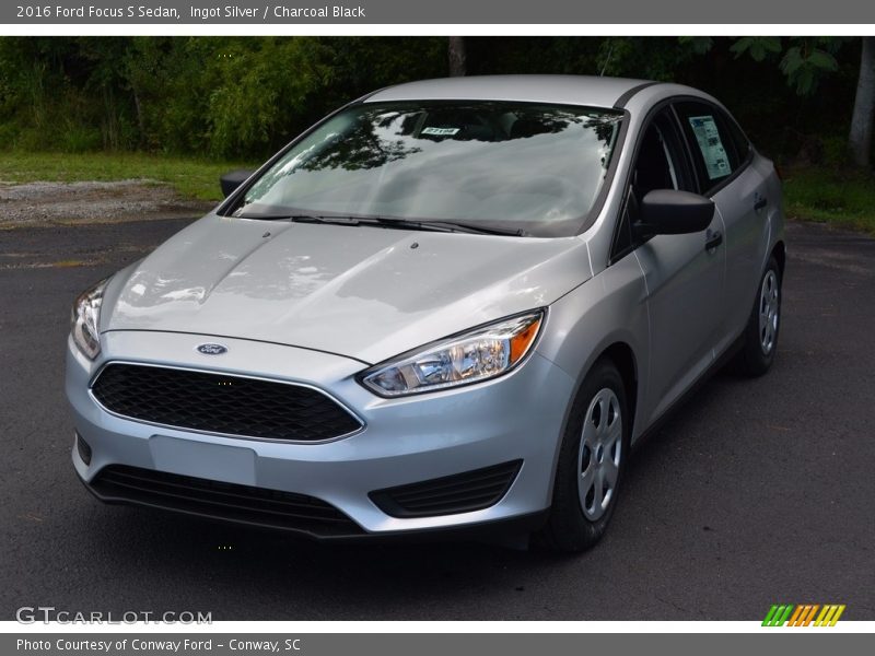 Ingot Silver / Charcoal Black 2016 Ford Focus S Sedan