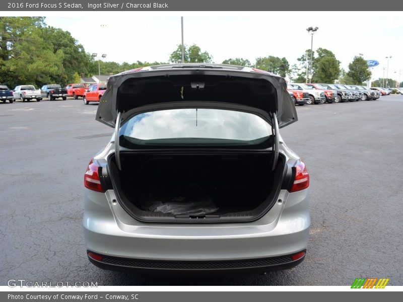 Ingot Silver / Charcoal Black 2016 Ford Focus S Sedan