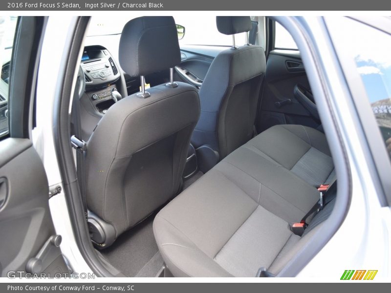 Ingot Silver / Charcoal Black 2016 Ford Focus S Sedan