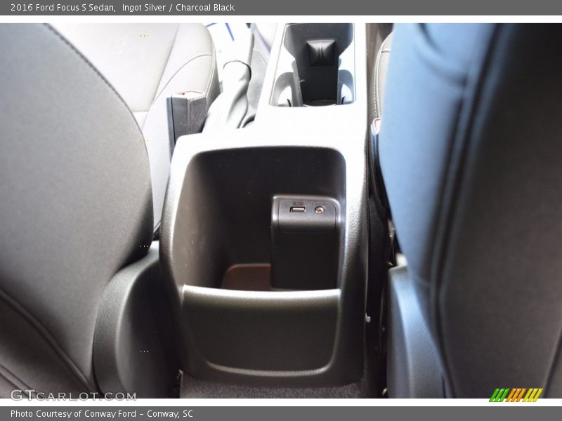 Ingot Silver / Charcoal Black 2016 Ford Focus S Sedan