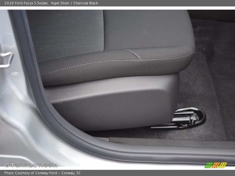 Ingot Silver / Charcoal Black 2016 Ford Focus S Sedan
