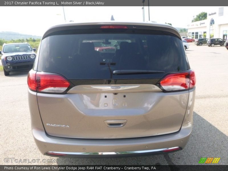 Molten Silver / Black/Alloy 2017 Chrysler Pacifica Touring L